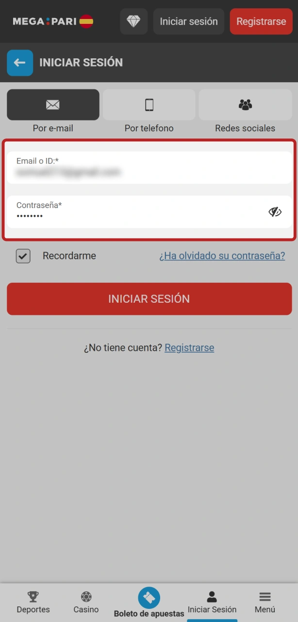 Introduce tus credenciales y completa el proceso para iniciar sesión en MegaPari.